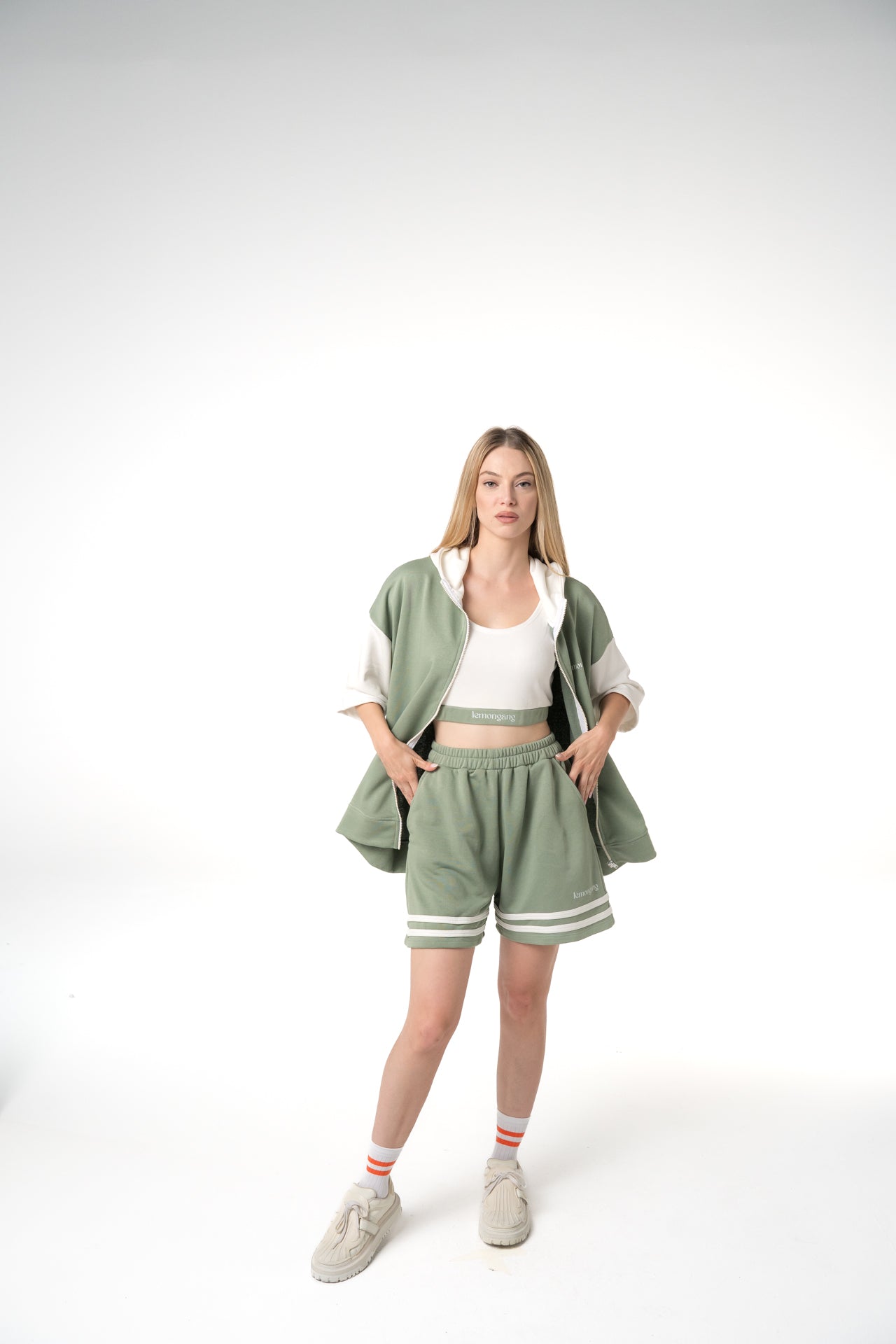 Zeus Women Olive