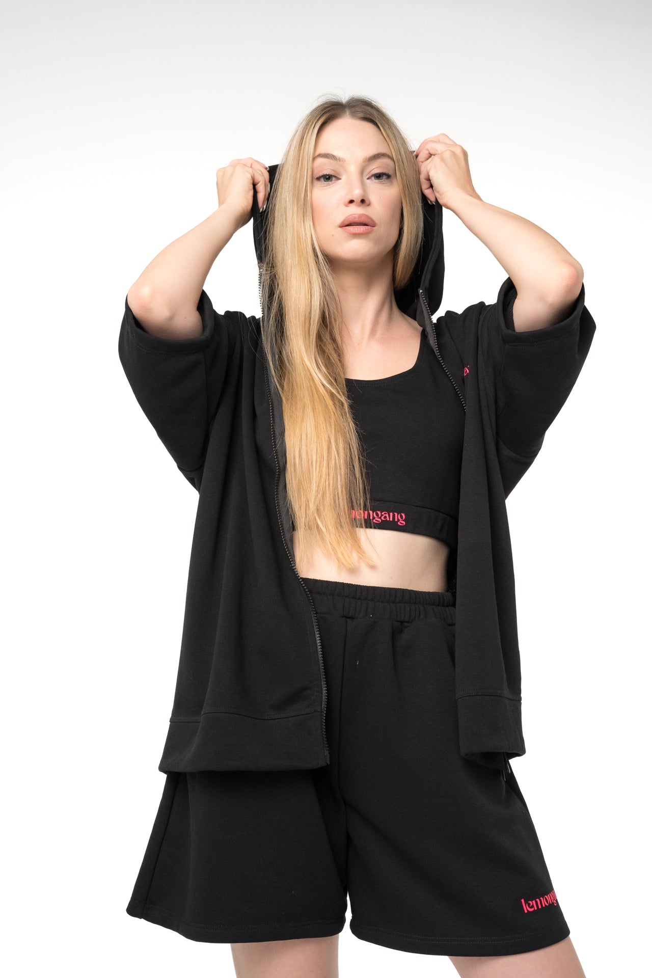 Zeus Women Black
