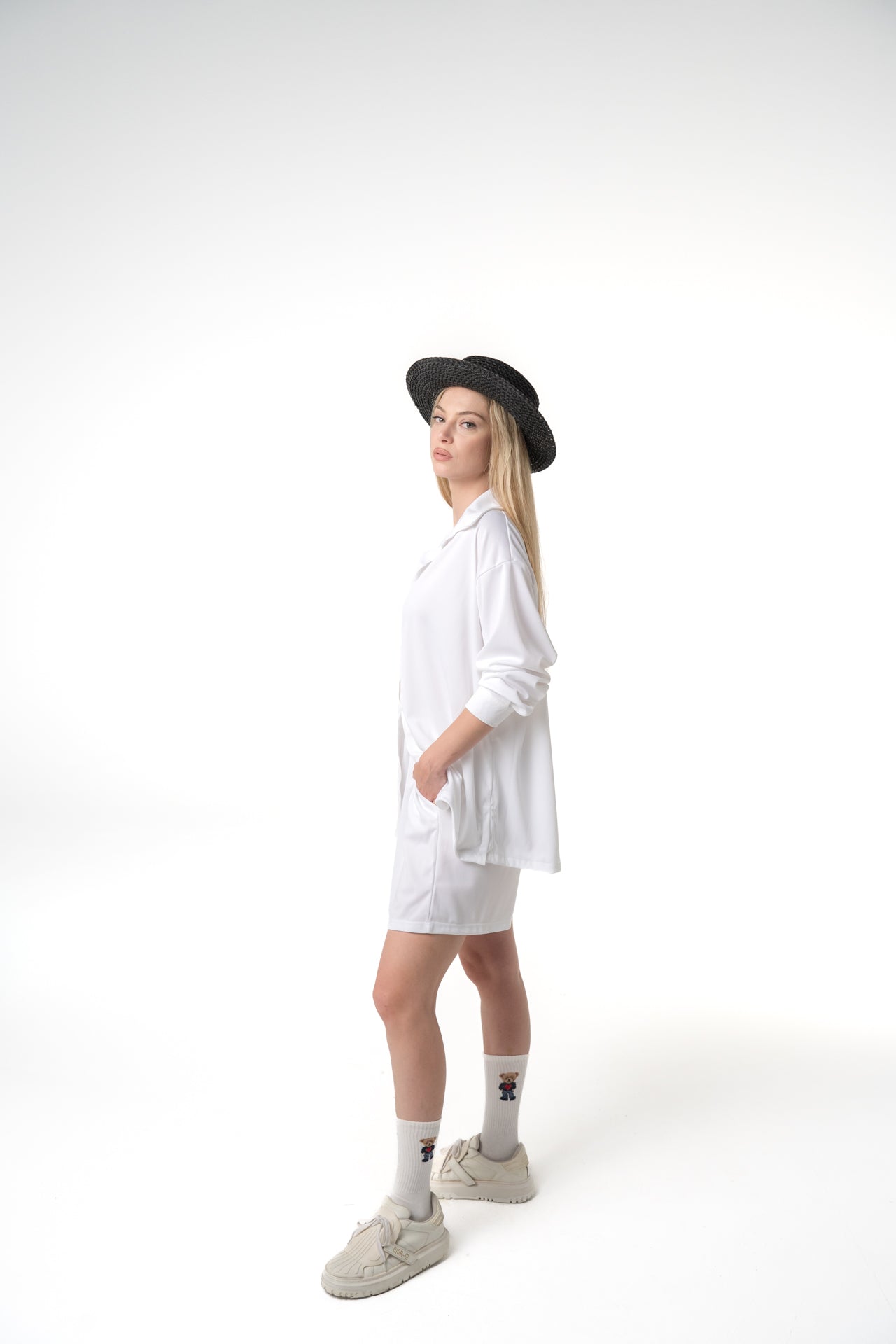 Nevia Women White