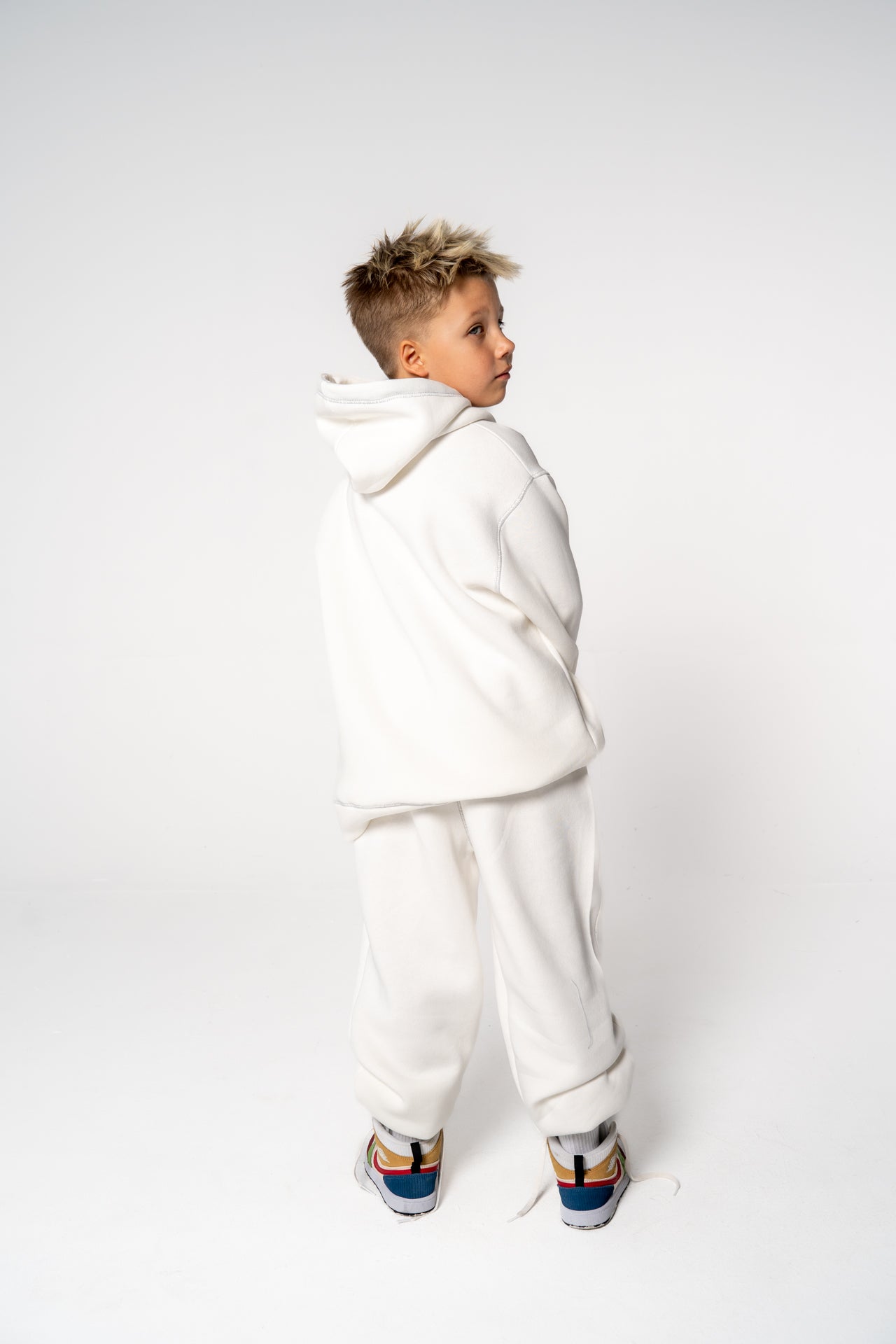 ETERNAL WHITE KIDS