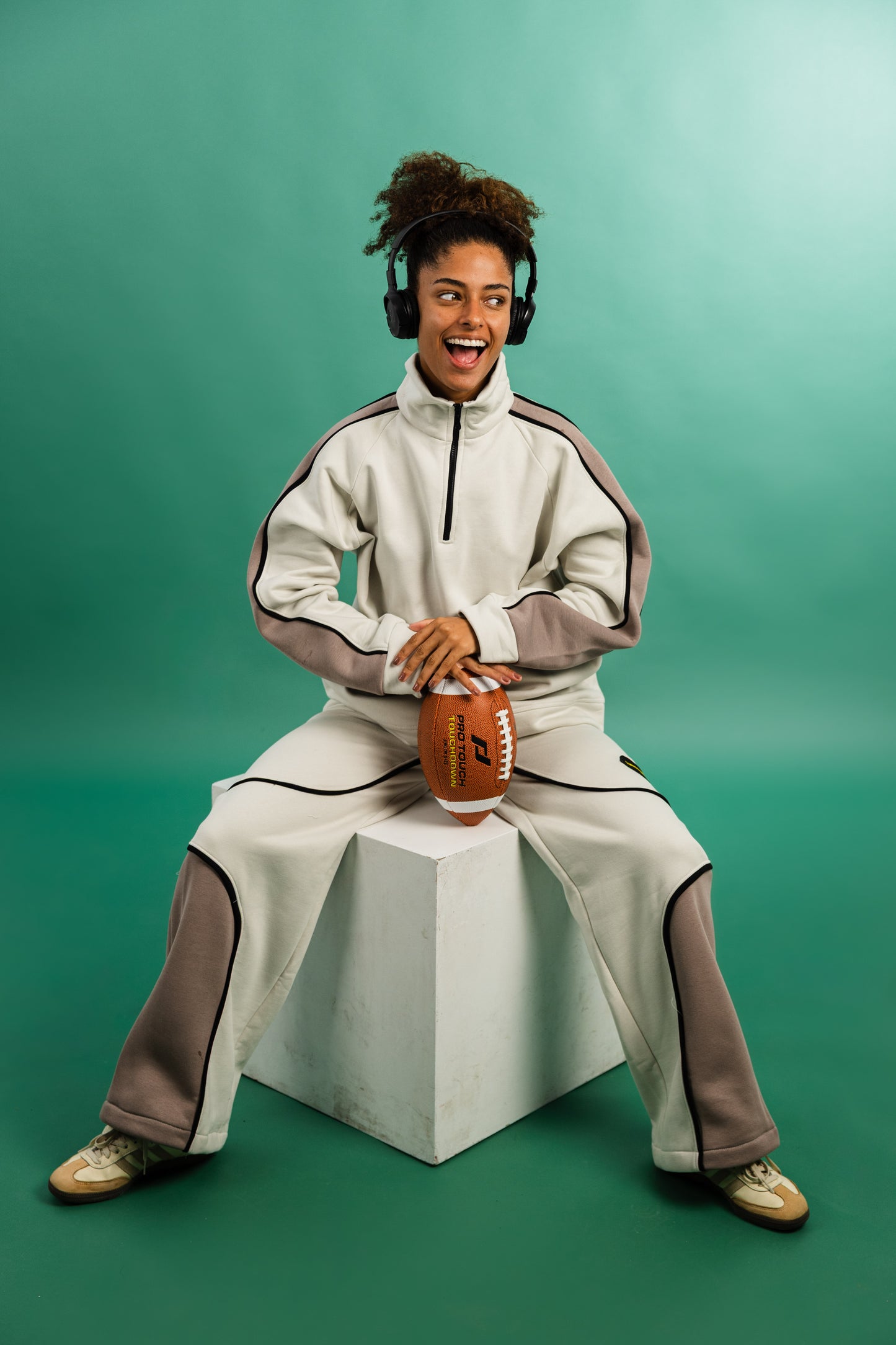 Bonaire Women